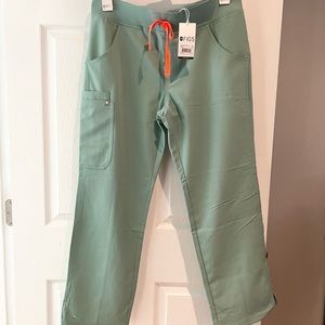 Figs Jade Kade Cargo Scrubs Pants M Petite